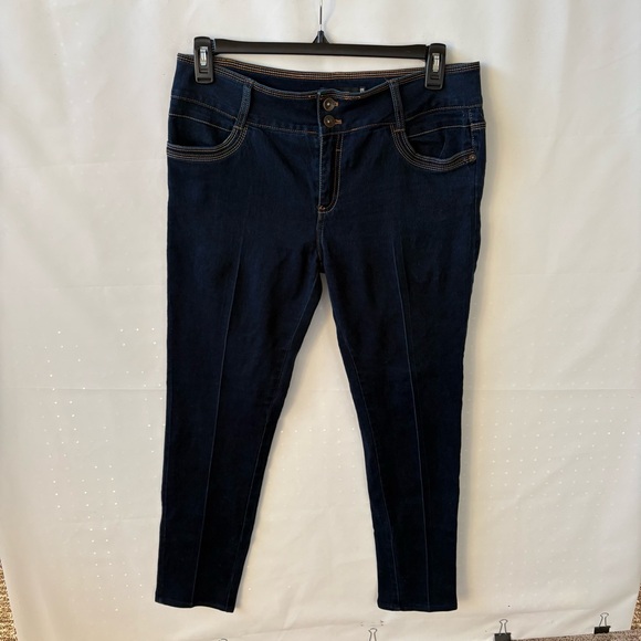 C’Est Toi Denim - C’eat Toi Classic Dark Blue Skinny Jeans. Size XL. INV25/410